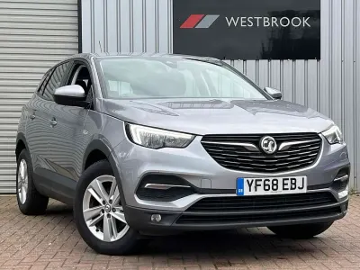 Used Vauxhall Grandland X S 130 HP (95 kW) 2018 Grey SUV