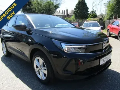 Używany Vauxhall Grandland X Design Edition 130 KM (95 kW) 2022 Czarny SUV