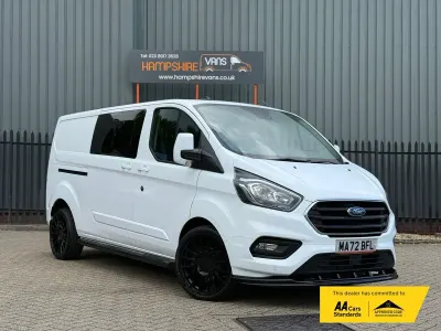 Used Ford Transit Custom Limited 130 HP (95 kW) 2022 White Van
