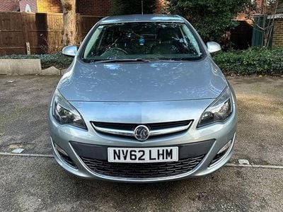Used Vauxhall Astra 115 HP (84 kW) 2012 Silver Hatchback