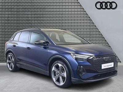 Second-hand Audi Q4 e-tron Black Edition 206 kW (281 CP) 2025 Albastru SUV