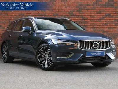 Usado Volvo V60 Inscription 2021 Azul Carrinha