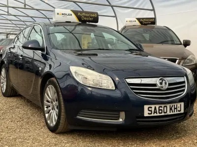 Used Vauxhall Insignia 160 HP (117 kW) 2010 Blue Hatchback