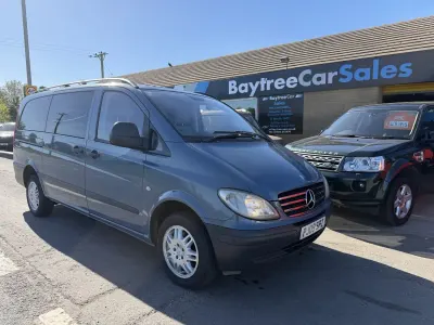Usado Mercedes Vito 116 HP (85 kW) 2009 Cinzento Van