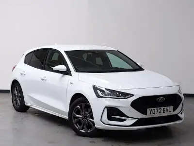 Used Ford Focus ST-Line 155 HP (114 kW) 2023 White Hatchback