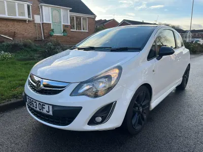 Used Vauxhall Corsa Edition 2013 White Hatchback