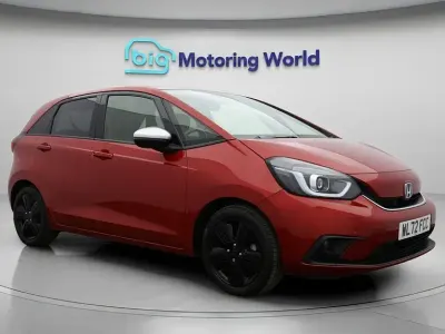 Second-hand Honda Jazz Hybrid 109 CP (80 kW) 2023 Roșu Hatchback
