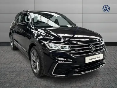 Usado VW Tiguan R-line Edition 150 CV (110 kW) 2023 Negro SUV