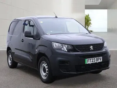 Used Peugeot Partner Premium 136 HP (100 kW) 2023 Black MPV