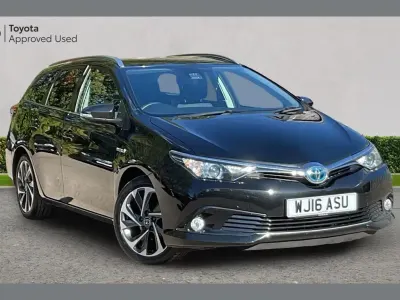 Used Toyota Auris Hybrid Design 136 HP (100 kW) 2016 Eclipse black Estate