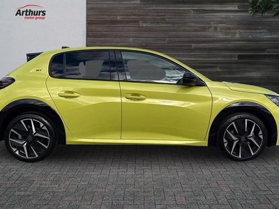 Used Peugeot 208 GT 99 HP (72 kW) 2024 Yellow Hatchback