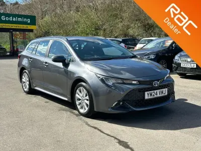 Begagnad Toyota Corolla 140 HK (102 kW) 2024 Grå Kombi