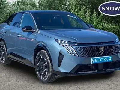 Used Peugeot e-3008 GT 156 kW (213 HP) 2025 Blue SUV