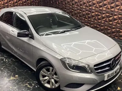 Begagnad Mercedes A180 109 HK (80 kW) 2015 Silver Halvkombi