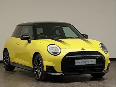 Used Mini Cooper Hatch 133 kW (181 HP) 2025 Yellow Hatchback