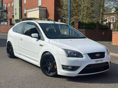 Used Ford Focus ST 2007 White Hatchback
