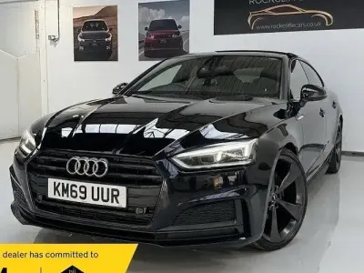 Usado Audi A5 Sportback Black Edition 150 HP (110 kW) 2020 Citadino