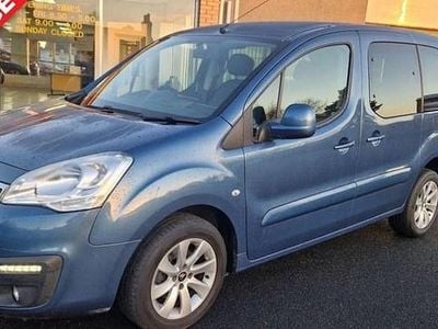 Used Citroën Berlingo Feel 100 HP (73 kW) 2018 Blue MPV