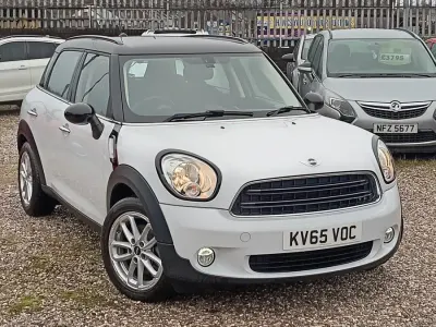 Used Mini Cooper 122 HP (89 kW) 2016 White Hatchback