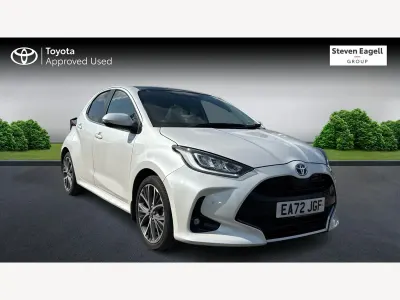 Used Toyota Yaris Hybrid 2022 White Hatchback