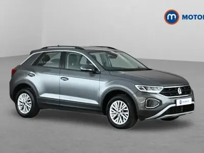 Used VW T-Roc Life 110 HP (80 kW) 2024 SUV