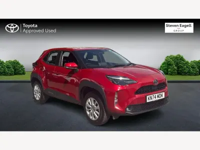 Used Toyota Yaris Hybrid 2024 Red Hatchback