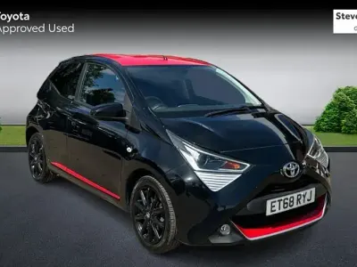 Used Toyota Aygo x-press 69 HP (50 kW) 2018 Black Hatchback