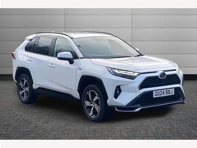 White Used 2024 Toyota RAV4 Hybrid Design SUV | £32,295 (Fair price)