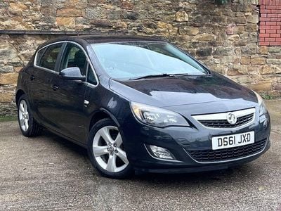 Used Vauxhall Astra SRi 115 HP (84 kW) 2011 Black Hatchback