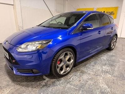 Used Ford Focus ST 250 HP (183 kW) 2014 Blue Hatchback