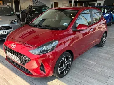 Used Hyundai i10 Premium 84 HP (61 kW) 2023 Hatchback