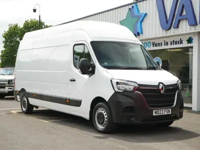 Used Renault Master Business 135 HP (99 kW) 2023 White MPV