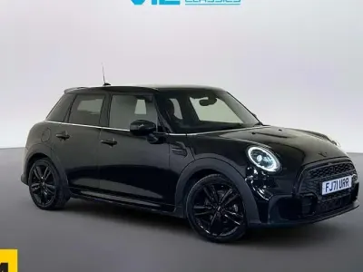 Used Mini Cooper Hatch 136 HP (100 kW) 2021 Black Hatchback