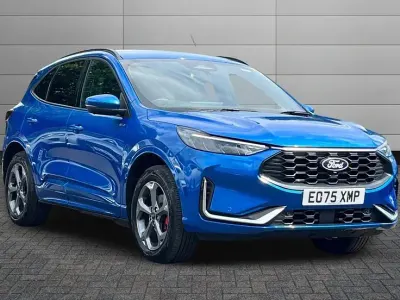 Used Ford Kuga ST-Line 240 HP (176 kW) 2025 Bursting green SUV