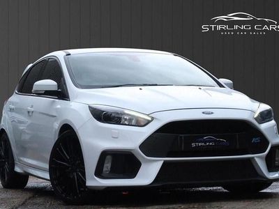 Używany Ford Focus RS 350 KM (257 kW) 2016 Biały Hatchback
