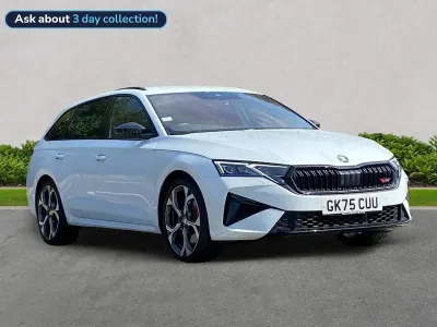 Used Skoda Octavia vRS 265 HP (194 kW) 2025 White Estate