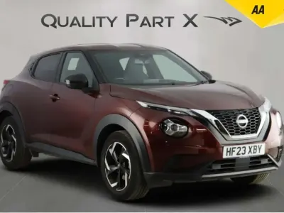 Używany Nissan Juke N-Connecta 114 KM (83 kW) 2023 Czerwony SUV