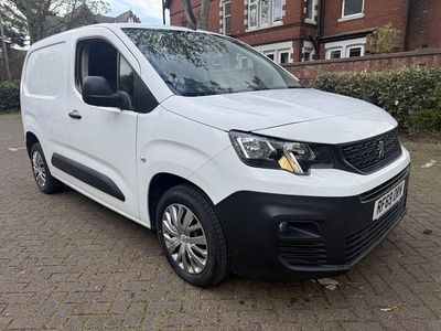 Used Peugeot Partner 131 HP (96 kW) 2020 White MPV
