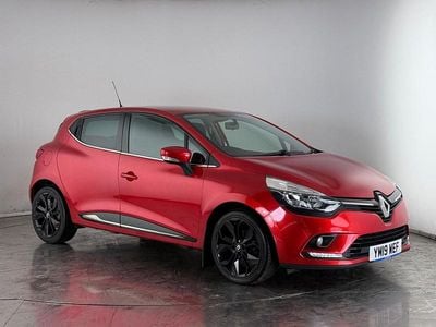 Used Renault Clio IV Iconic 90 HP (66 kW) 2019 Red Hatchback