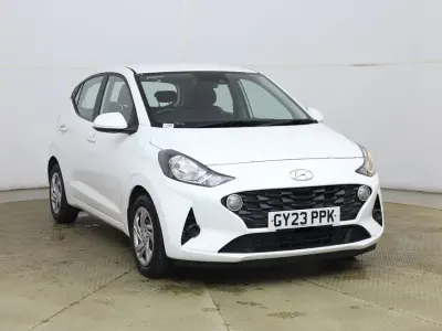 Used Hyundai i10 SE 67 HP (49 kW) 2022 White Hatchback