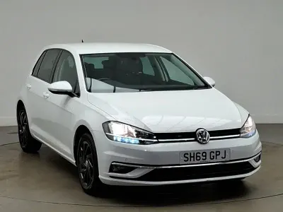 Used VW Golf VII Match 150 HP (110 kW) 2019 White Hatchback