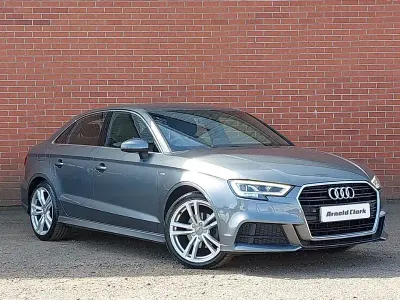 Usado Audi A3 S-Line 150 CV (110 kW) 2019 Gris Berlina
