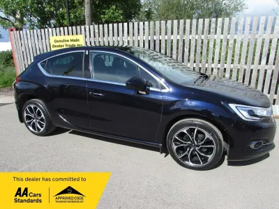Usado DS Automobiles DS4 Prestige 120 CV (88 kW) 2016 Azul Utilitario