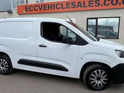 Used Peugeot Partner 131 HP (96 kW) 2020 White MPV