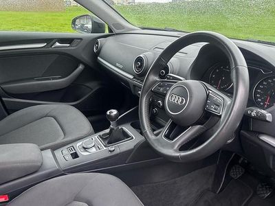 Used Audi A3 Sportback Design 116 HP (85 kW) 2018 Black Hatchback