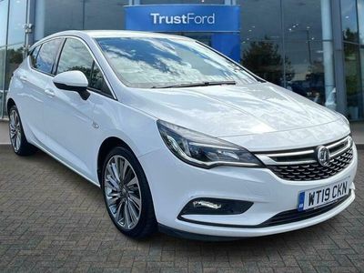 used Vauxhall Astra 1.6 CDTi BlueInjection Griffin Euro 6 (s/s) 5dr with Satellite Navigation