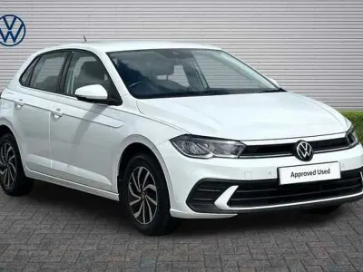 Used VW Polo Life 80 HP (58 kW) 2023 White Hatchback