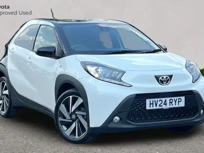 Used Toyota Aygo X 72 HP (52 kW) 2024 White SUV