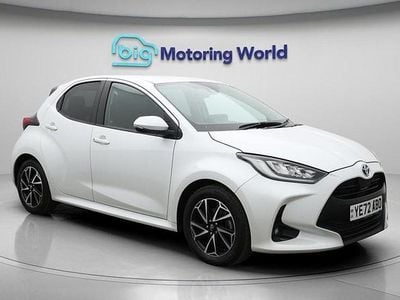 Used Toyota Yaris Hybrid Design 116 HP (85 kW) 2022 White Hatchback
