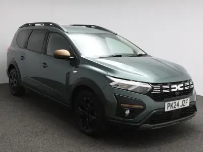 Used Dacia Jogger Extreme 110 HP (80 kW) 2024 Green MPV